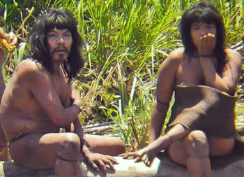 La tribu Mashco Piro tiene una estructura familiar basada en lazos de parentesco y roles de género definidos